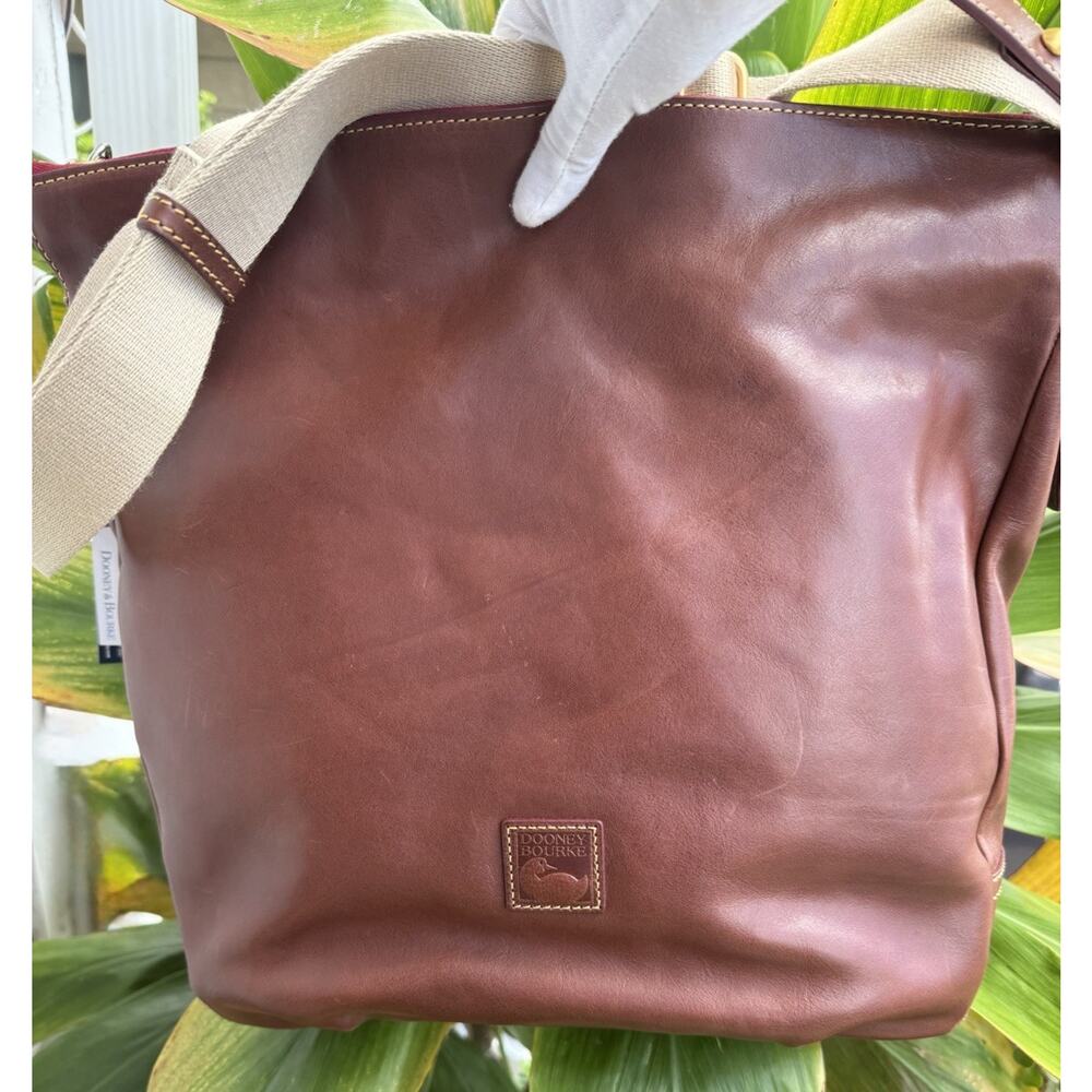 Dooney & Bourke Tilton Crossbody Florentine Leather Oversized Bag Chestnut NWT